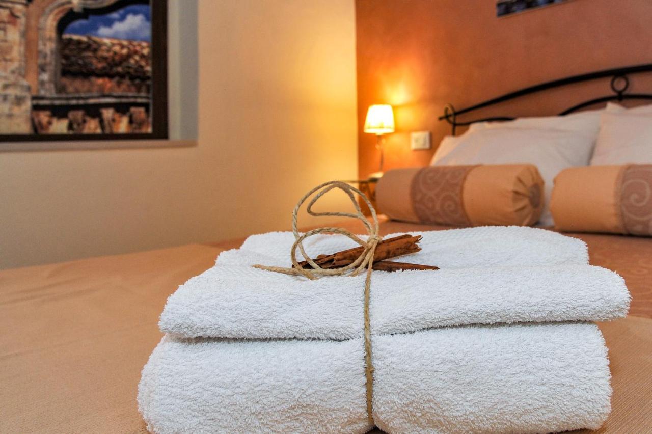 Bed and Breakfast Casa Lele à Noto Extérieur photo